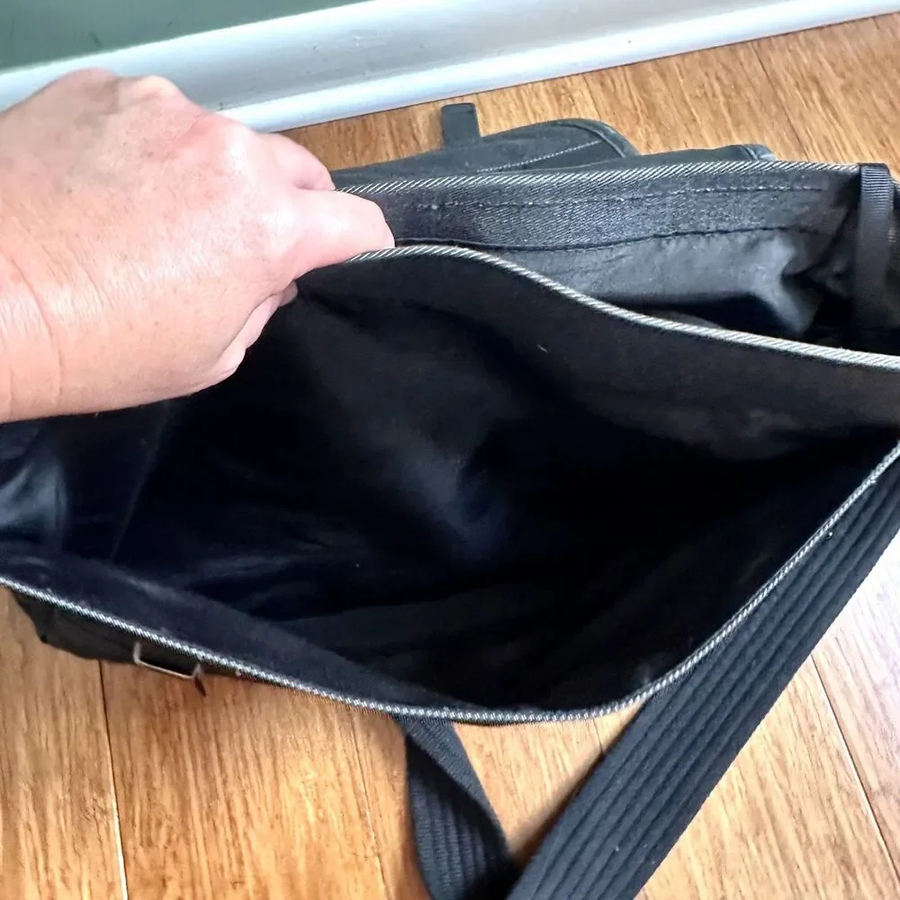 RENWICK Deluxe Messenger Travel Briefcase Zip Pockets Laptop Top Handle Work